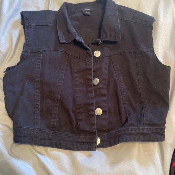 Harley Davidson Crop Vest - Picture 2 of 3